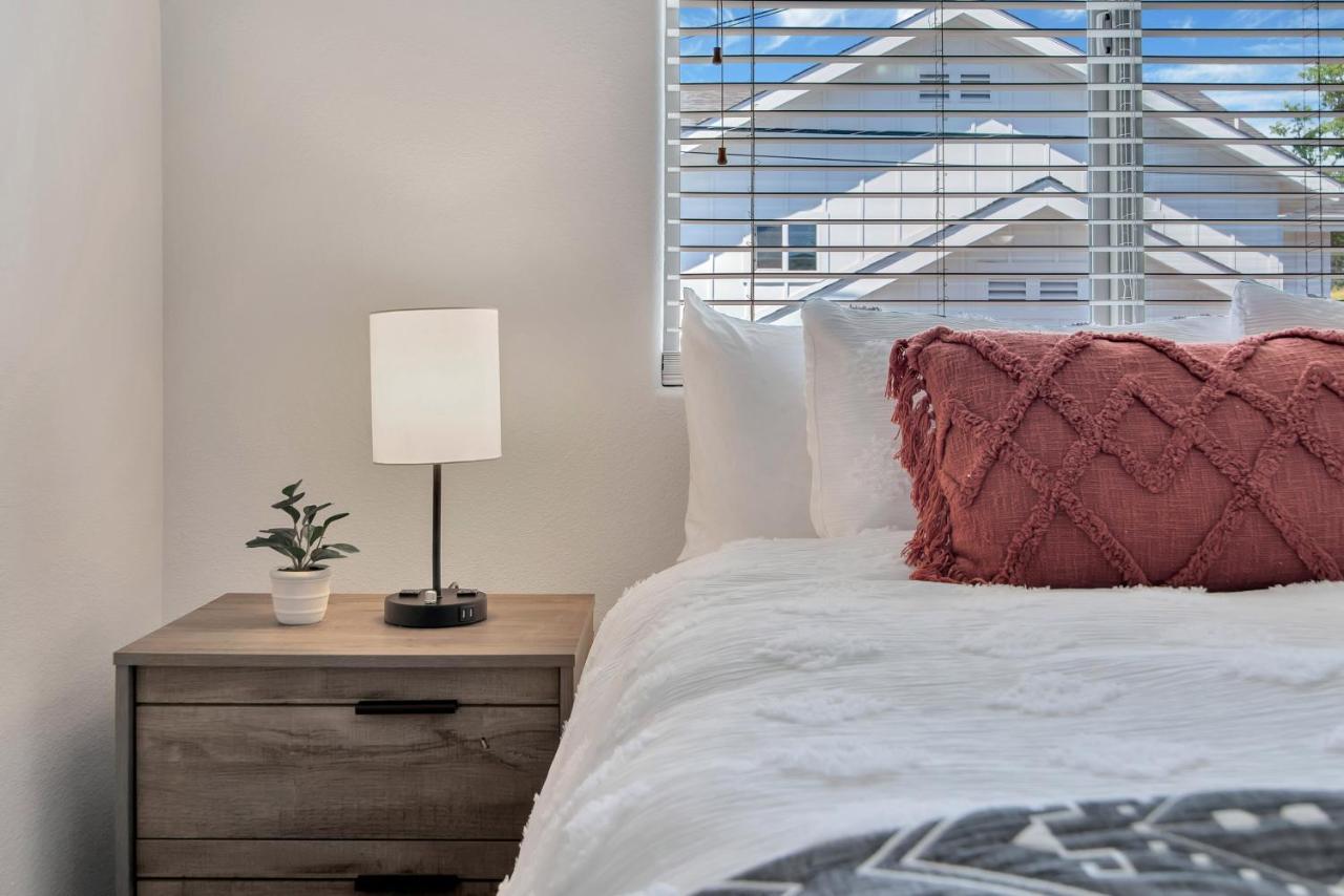 Downtown Paso: Sip N Sleepz 3 Bed/2.5 Bath Villa Paso Robles Luaran gambar