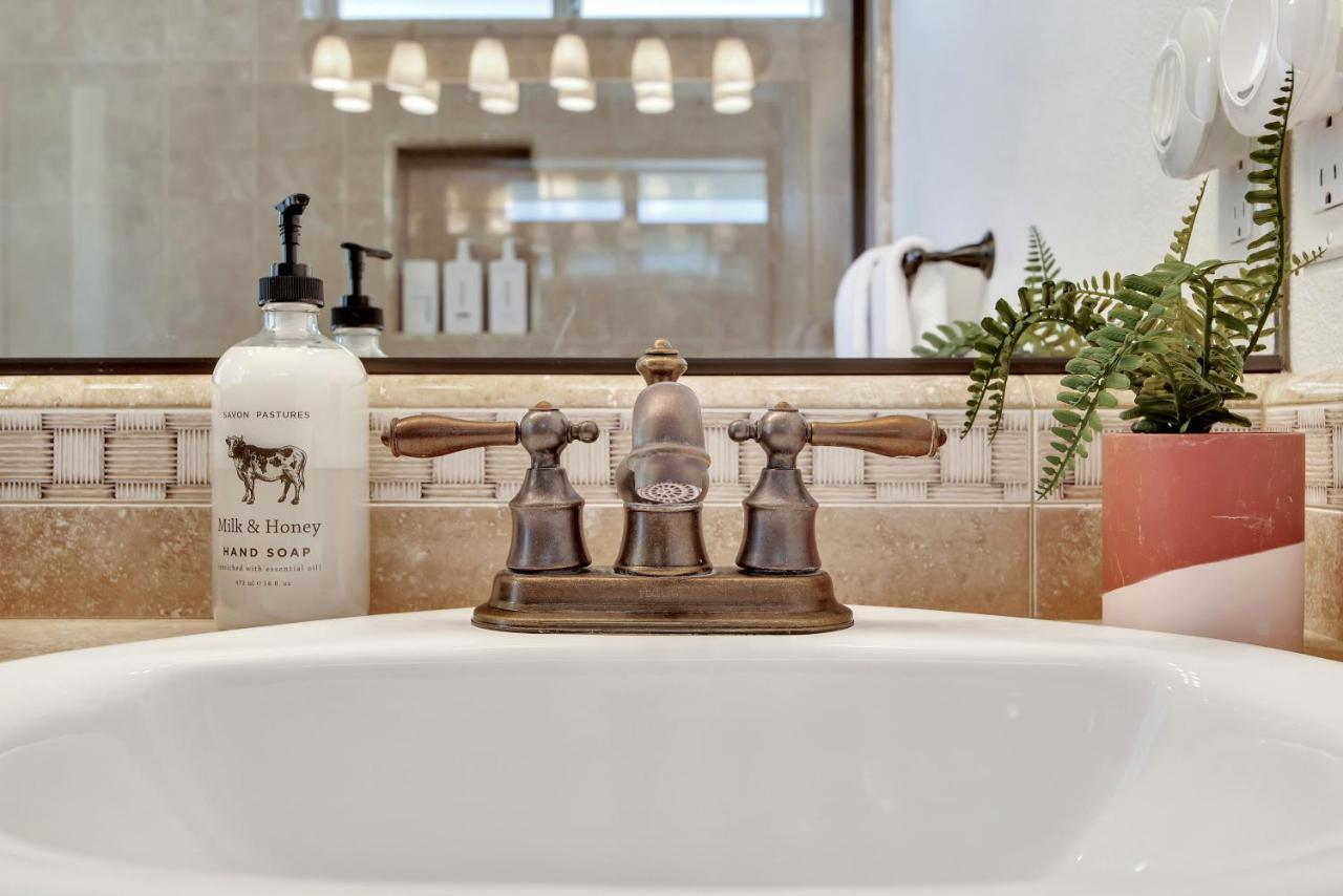 Downtown Paso: Sip N Sleepz 3 Bed/2.5 Bath Villa Paso Robles Luaran gambar